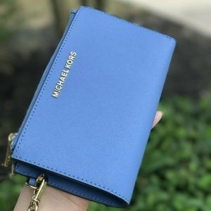 Michael Kors Jet Set Travel Double Zip Wristlet